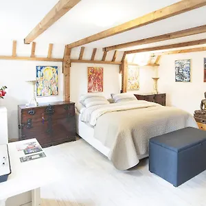 Bed & Breakfast Of Art