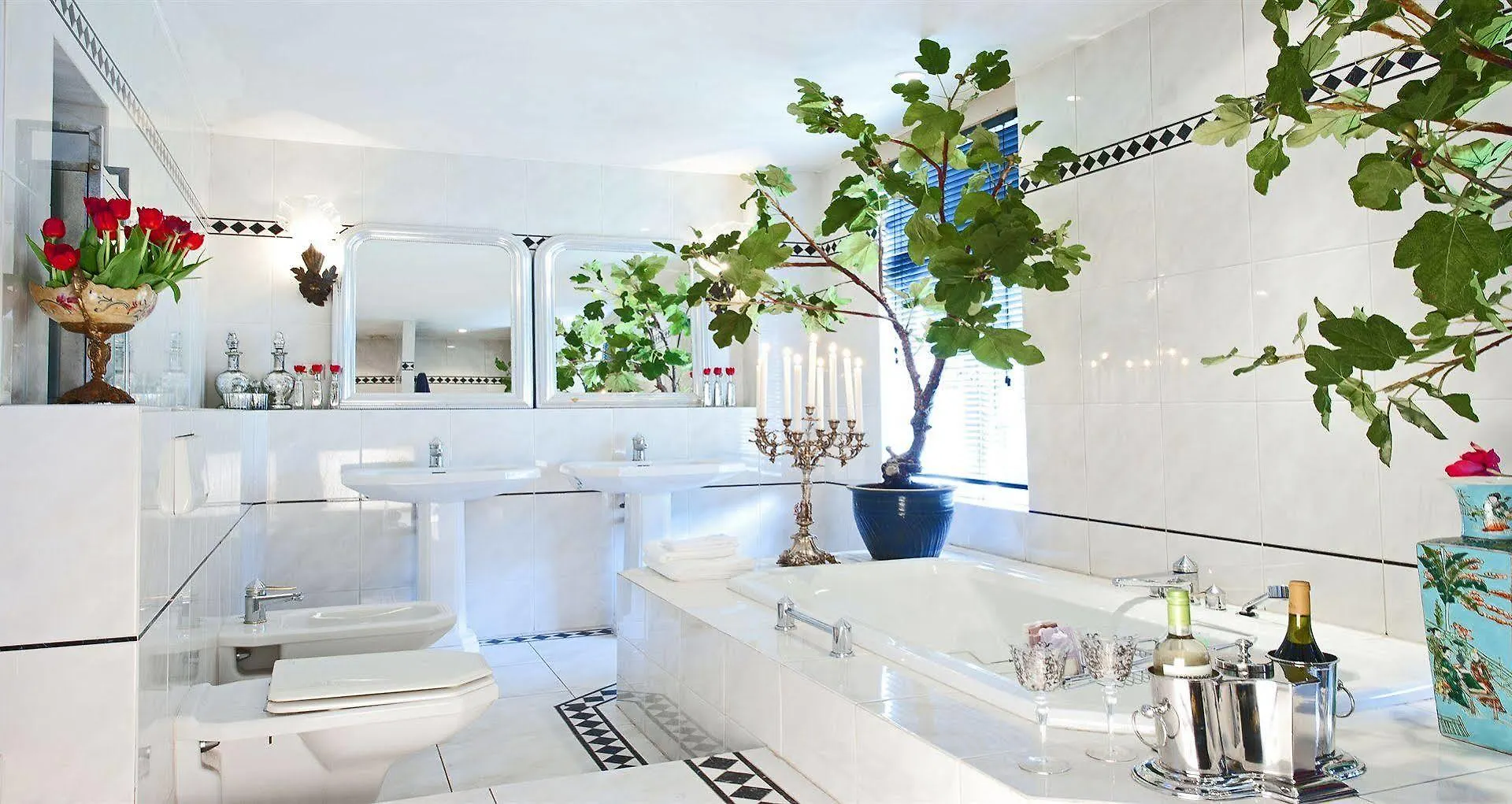 לינה וארוחת בוקר אמסטרדם Breitner House